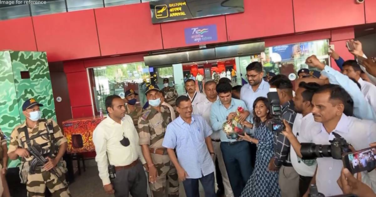 In The Lion's Den: Kejriwal greeted with 'Modi-Modi' chants in Gujarat